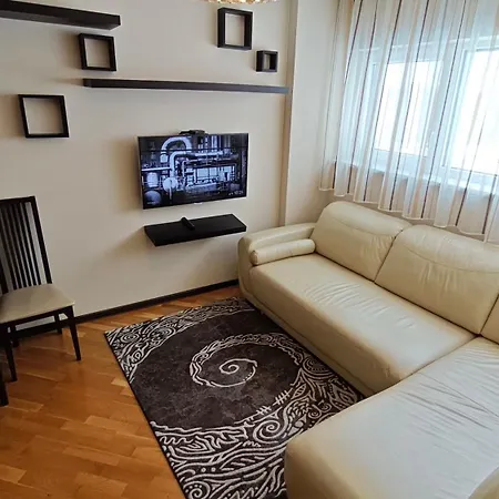 Cozy 2-bedroom Big Klaipėda
